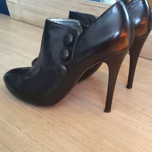 Guess ankle booties